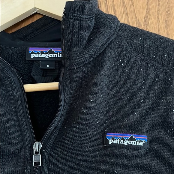Patagonia zip up small - Picture 2 of 3